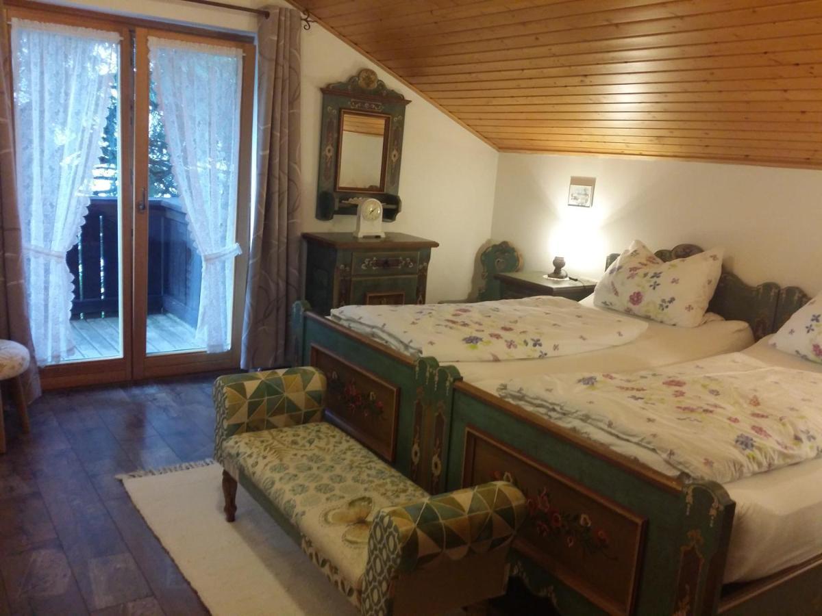 Schwarzwald - Villa Appartments Titisee Esterno foto
