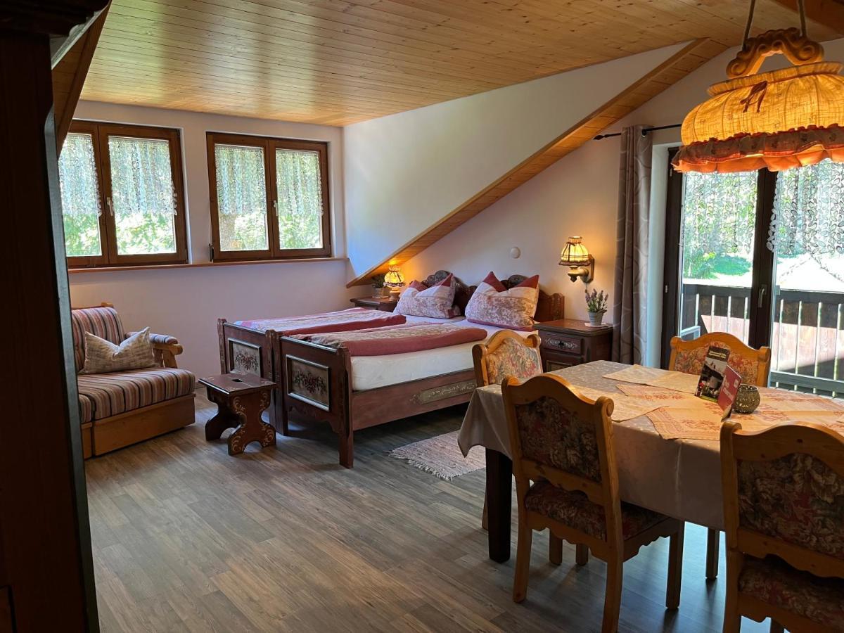Schwarzwald - Villa Appartments Titisee Esterno foto