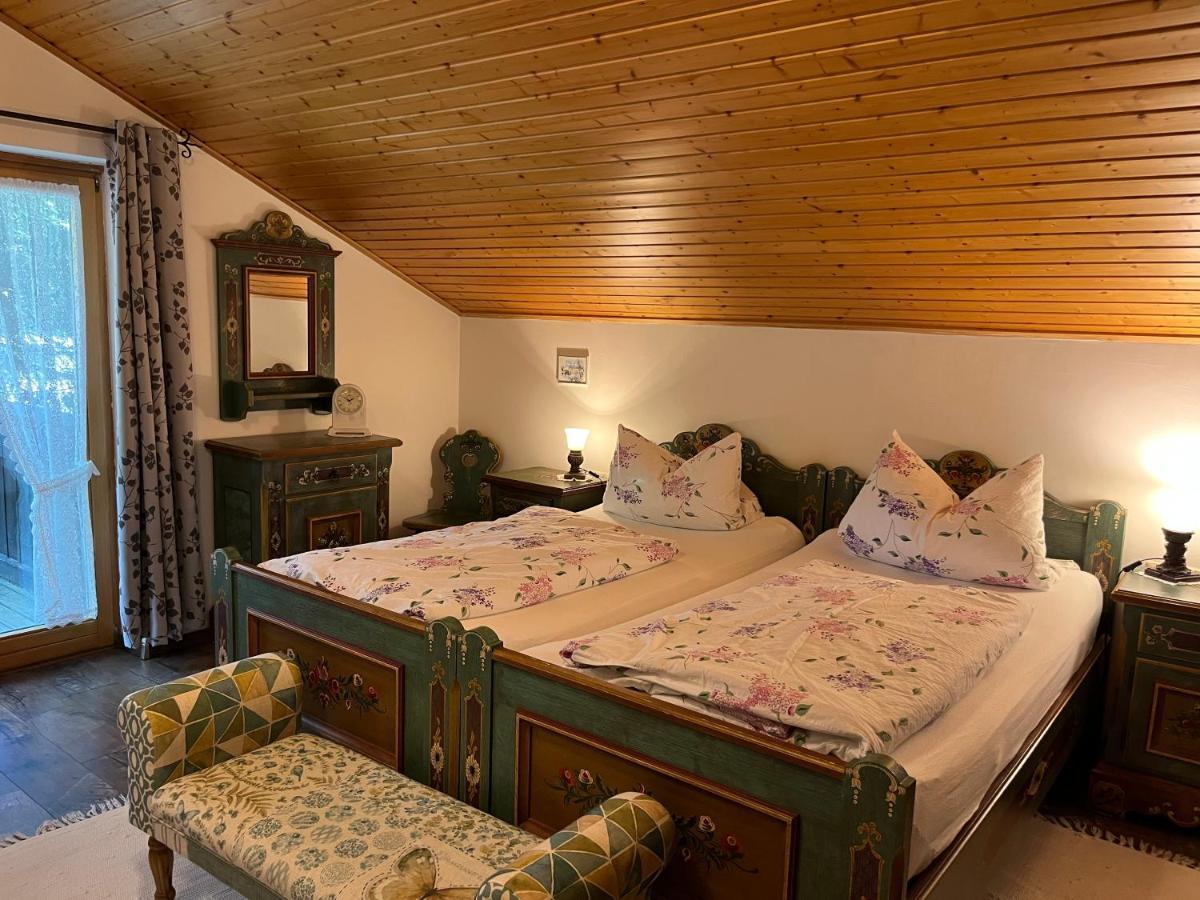 Schwarzwald - Villa Appartments Titisee Esterno foto